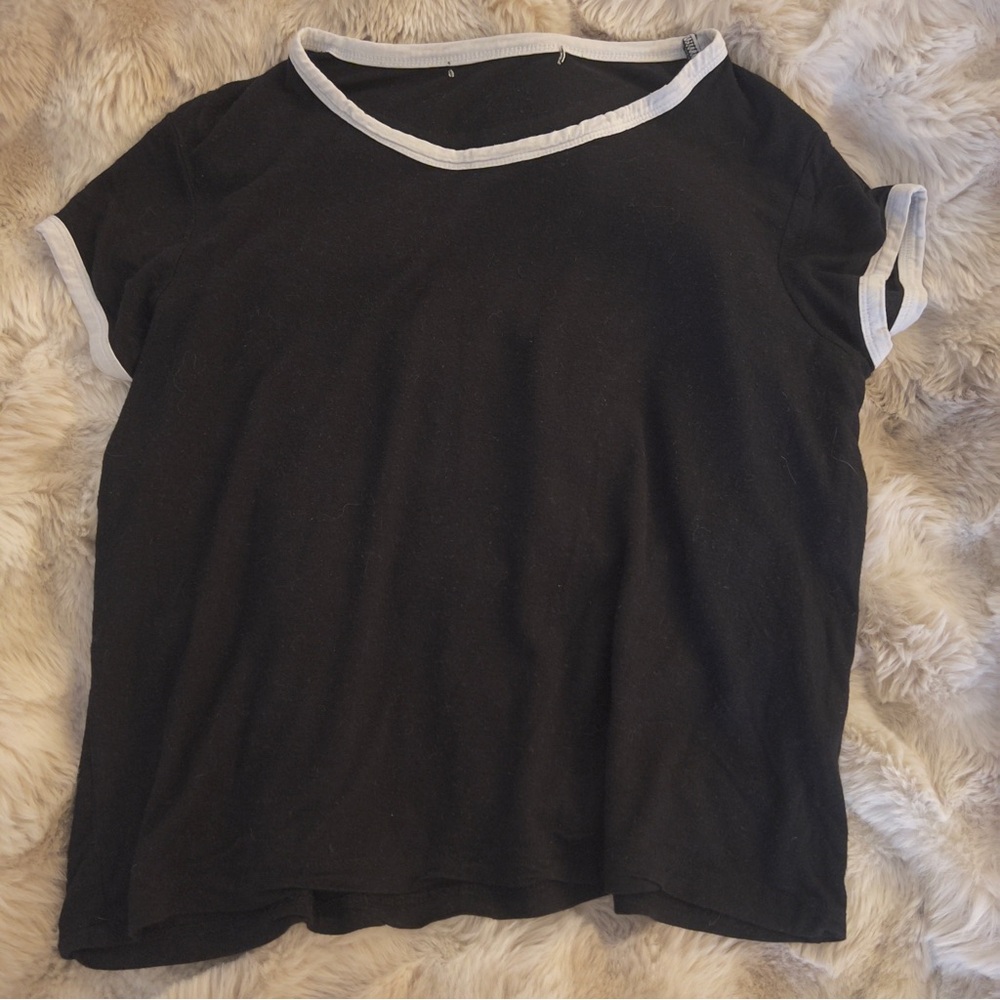 Classic Black Short-Sleeve Ringer Top - Unbranded